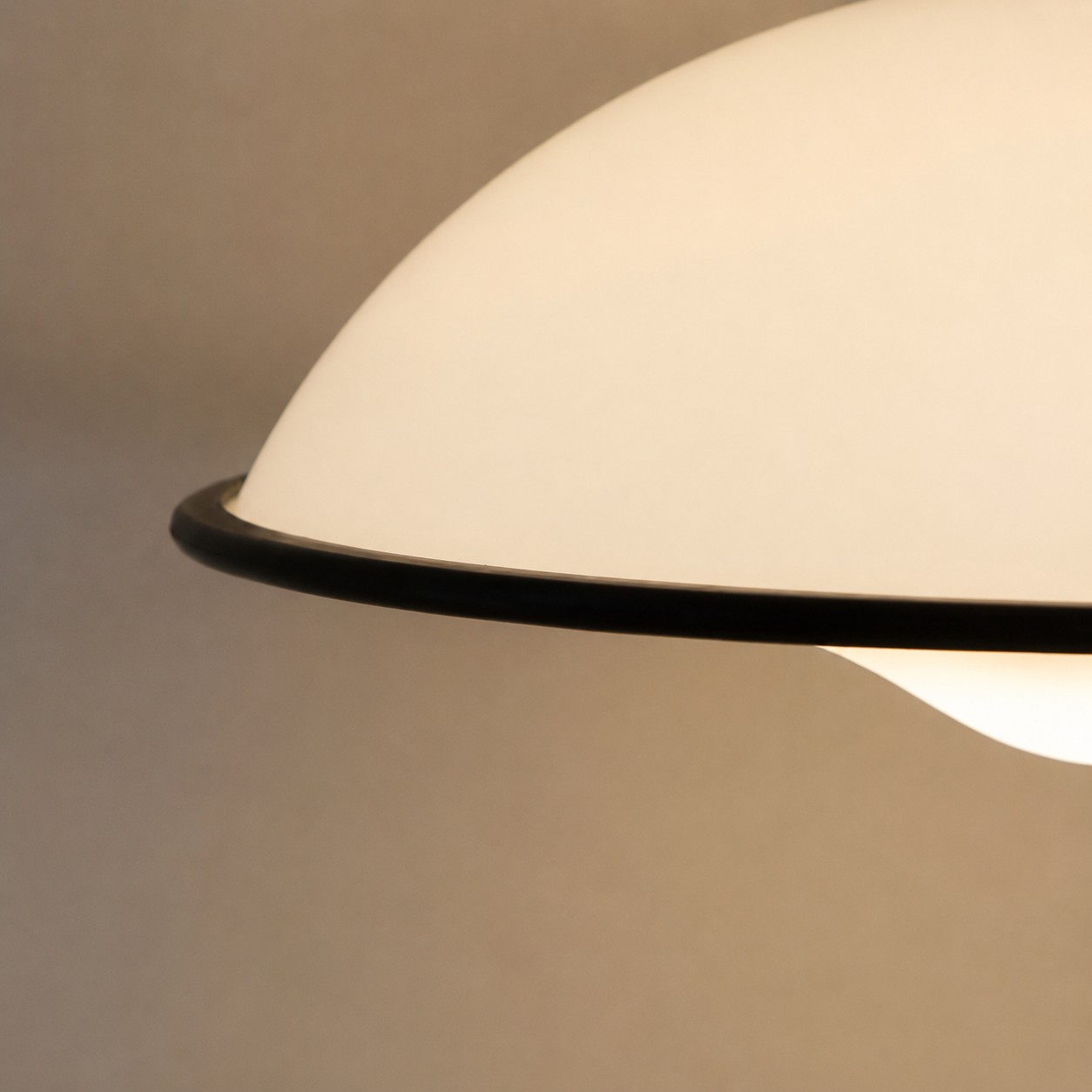 PMMA acrylic diffuser detail